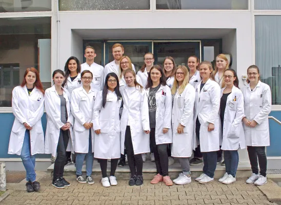 Job mit Zukunft: Examen zur Medizinisch-technische Laboratoriumsassistenz bestanden Bild: Job mit Zukunft: Examen zur Medizinisch-technische Laboratoriumsassistenz bestanden