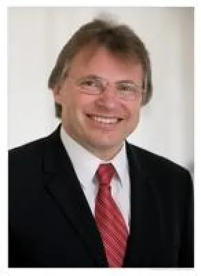 Ewald Baumann und Martin Ferger übernehmen Geschäftsführung von Scanpoint Bild: Ewald Baumann und Martin Ferger übernehmen Geschäftsführung von Scanpoint