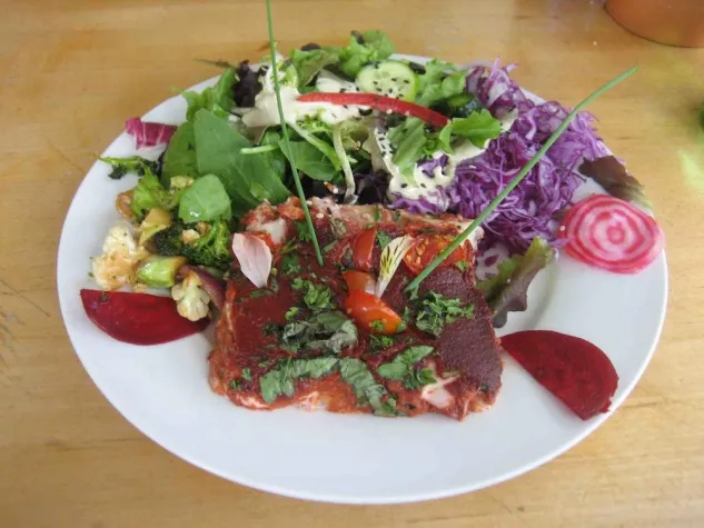 Bild: Fast Food ist out - Raw Food isst in