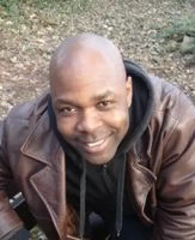 Mit 100. 000 € Investition in Afrika zum Millionär? Märchen oder Realität? Bild: Mit 100. 000 € Investition in Afrika zum Millionär? Märchen oder Realität?