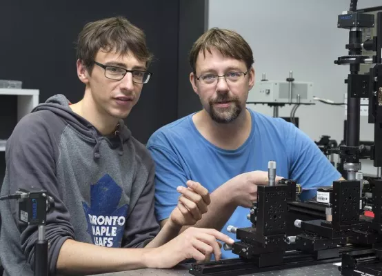 Junger Forscher findet Traumthema Quantencomputer Bild: Junger Forscher findet Traumthema Quantencomputer