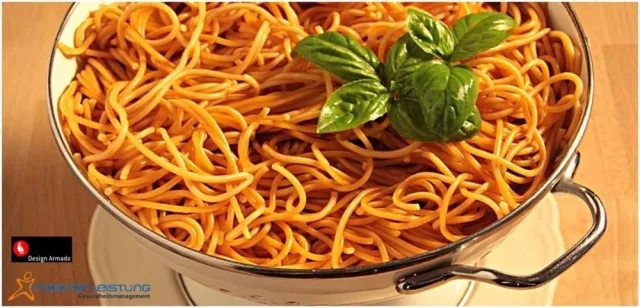 Bild: Experten der meisterleistung gestalten Ernährungsseminare für die Auszubildenden im Drägerwerk Lübeck