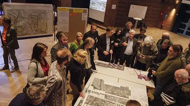 Perspektiven: A 26 - Öffentliche Werkstatt zu den Varianten der Anschlussstelle in Wilhelmsburg Bild: Perspektiven: A 26 - Öffentliche Werkstatt zu den Varianten der Anschlussstelle in Wilhelmsburg