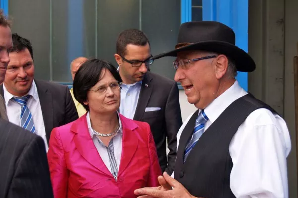 Bild: Ministerpräsidentin Lieberknecht besucht NESTRO