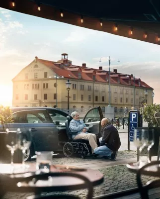 Bild: Der neue Rollstuhl-/Autositz Carony von Autoadapt ist jetzt bei der Mobilitätsmanufaktur KADOMO erhältlich