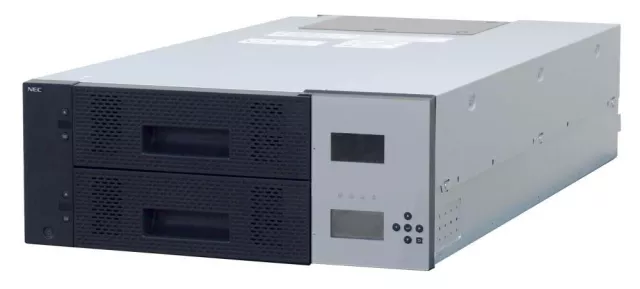 Bild: Bis zu 180TB speichern mit den neuen NEC T30A und T60A LTO-Tape-Libraries.