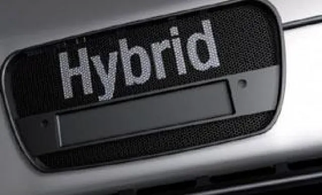 Bild: Hybrid-Autos: Trotz positivem Umweltimage ist der Marktanteil immer noch äußerst niedrig