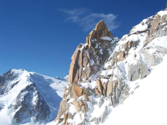 Günstig Skifahren in der Schweiz und eine Almkuh gewinnen Bild: Günstig Skifahren in der Schweiz und eine Almkuh gewinnen