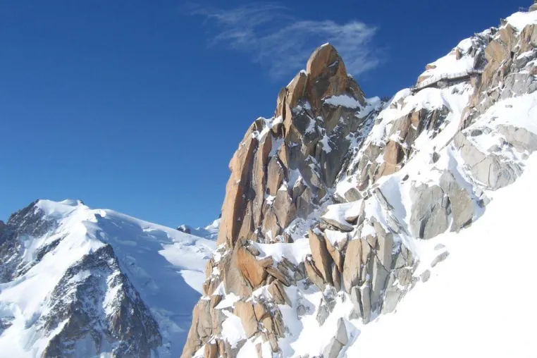 Günstig Skifahren in der Schweiz und eine Almkuh gewinnen Bild: Günstig Skifahren in der Schweiz und eine Almkuh gewinnen