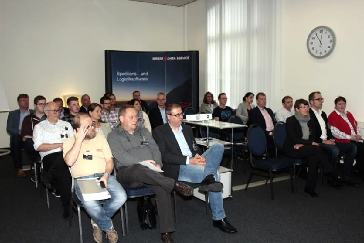 Anwender informieren sich über aktuelle Neuentwicklungen für die Speditionssoftware DISPONENTplus