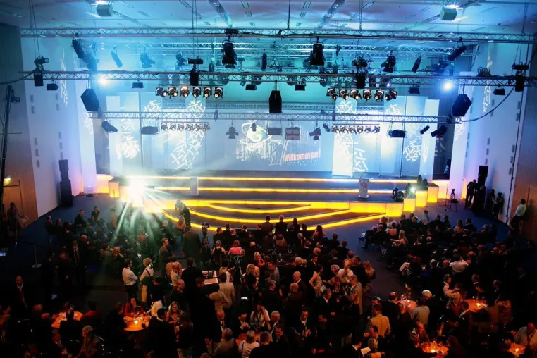 Bild: Hochspannung im Vorfeld der fünften Plus X Award-Verleihung