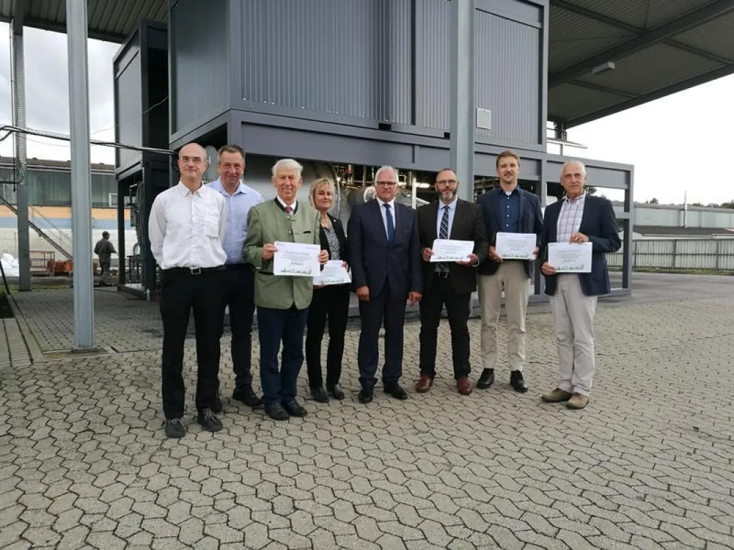 PSt Peter Bleser mit den Projektpartnern (PYREG GmbH)