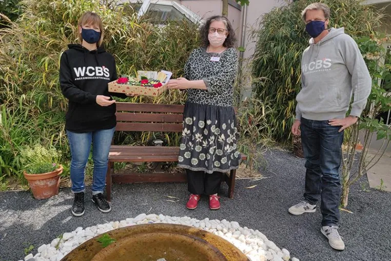Bild: Die Initiative „WCBS - we come back stronger“ hat für das Wiesbadener Hospiz Advena Spenden gesammelt!