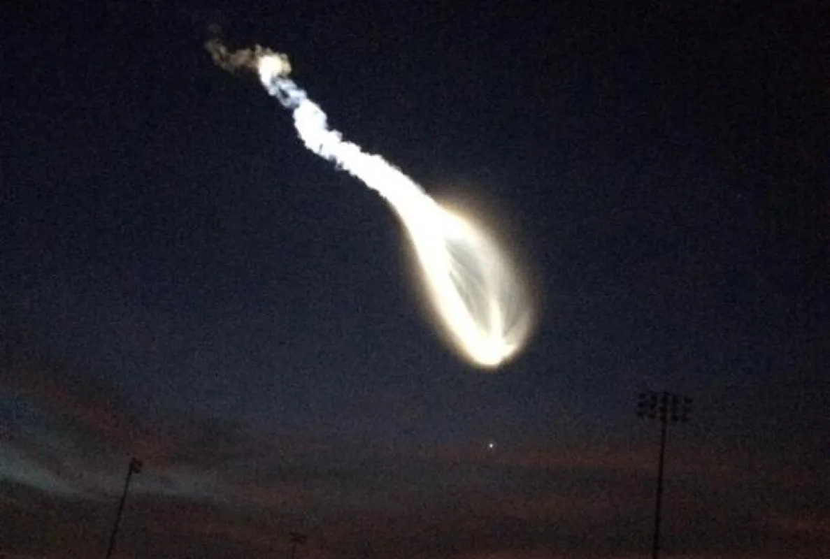 UFO-Impression durch Atlas 5-Raketenstart