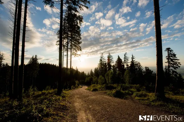 HÜTTENGAUDI: FRISCHE LUFT, PURE ENTSPANNUNG, WEITWEG VON ALLTAGSPROBLEMEN Bild: HÜTTENGAUDI: FRISCHE LUFT, PURE ENTSPANNUNG, WEITWEG VON ALLTAGSPROBLEMEN