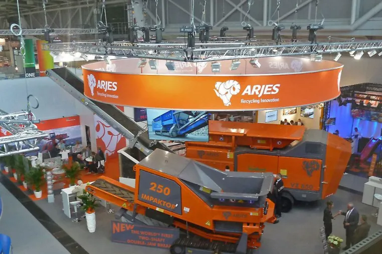 Bild: IFAT 2016 - Schlagkräftiges Zerkleinerer-Duo von ARJES