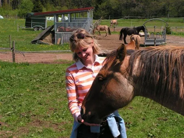 Angriff gegen Boxenhaltung Bild: Angriff gegen Boxenhaltung