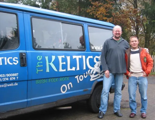 Bild: Smallest Whisky Bar on earth bekommt Unterstützung von den Kelten