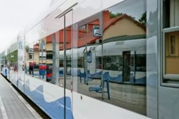 Geschichten von Schienen und Schaffnern - Lese-Abend auf dem Fährschiff „Stralsund“ in Wolgast am 6. Mai Bild: Geschichten von Schienen und Schaffnern - Lese-Abend auf dem Fährschiff „Stralsund“ in Wolgast am 6. Mai