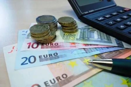 Bild: Bearbeitungsgebühren bei Krediten unzulässig: So kommen Kunden jetzt an ihr Geld
