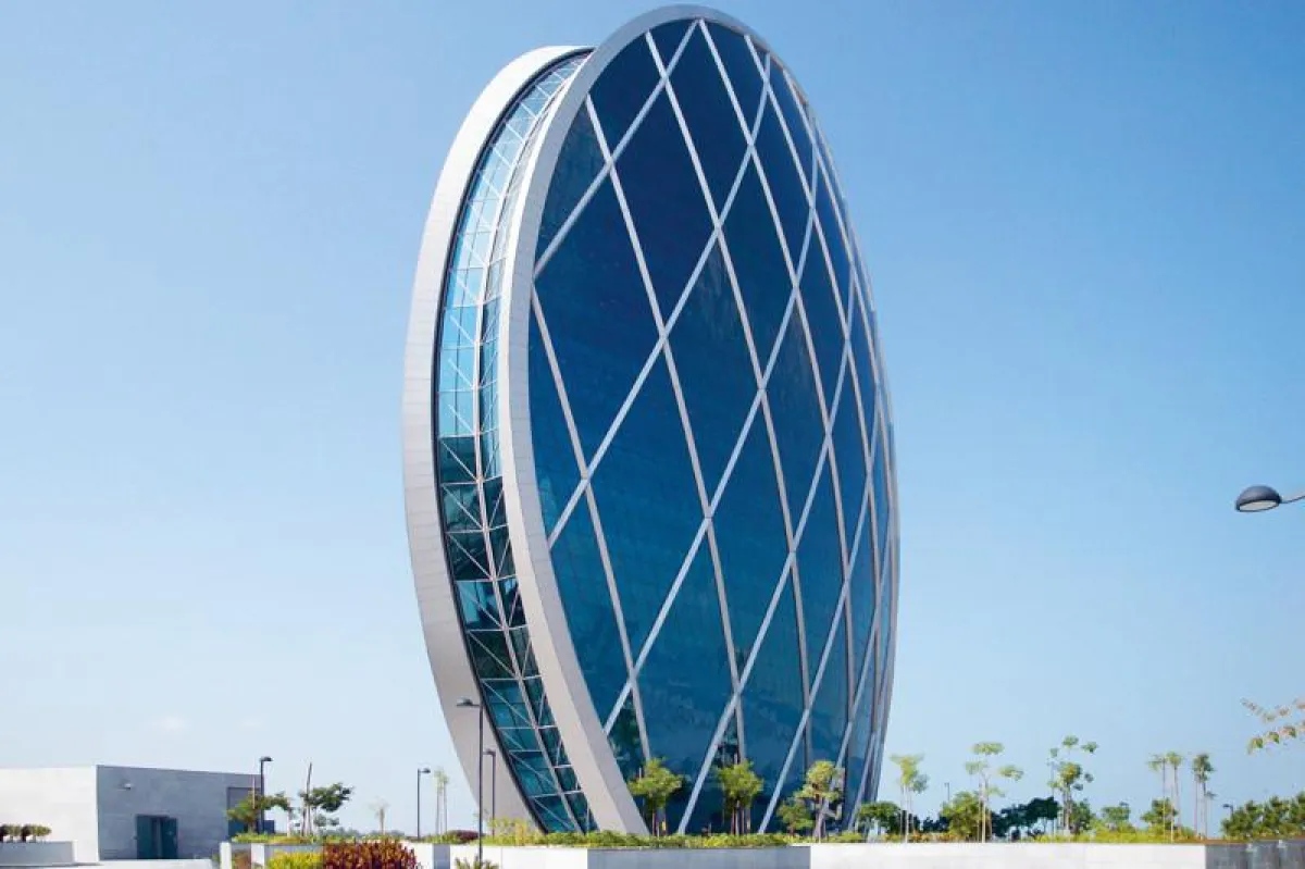 Glas Trösch - Sonnenschutz der Extraklasse auch für extreme Regionen wie Abu Dhabi (© Glas Trösch)