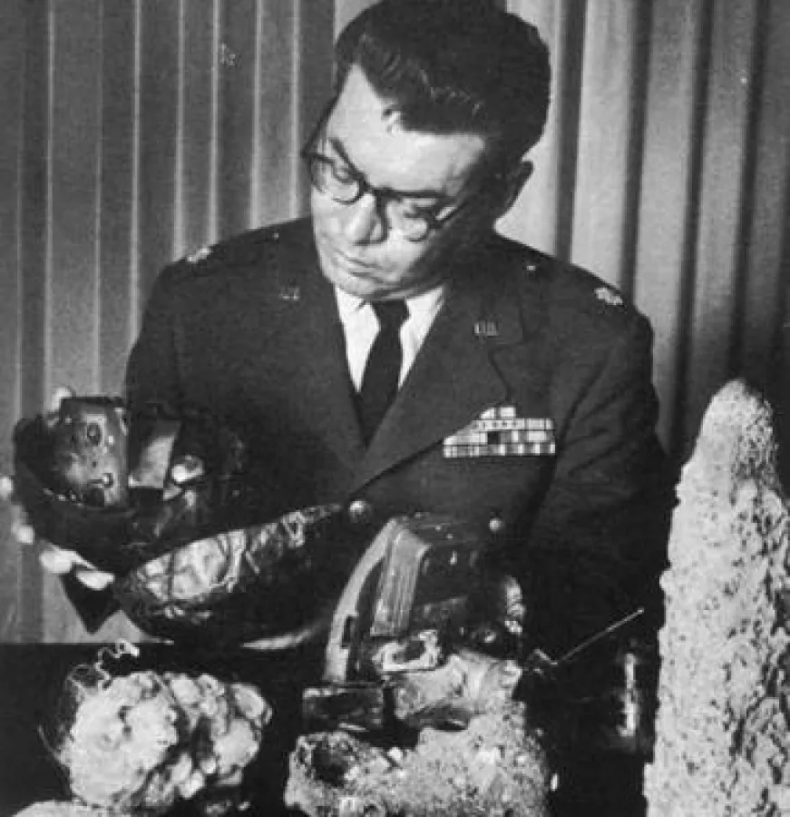 UFO-Trümmer und Projekt Blaubuch-Chef