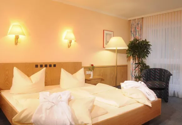 Bild: Sommerferien in der Eifel - Urlaub-Arrangements im Landhotel Kallbach