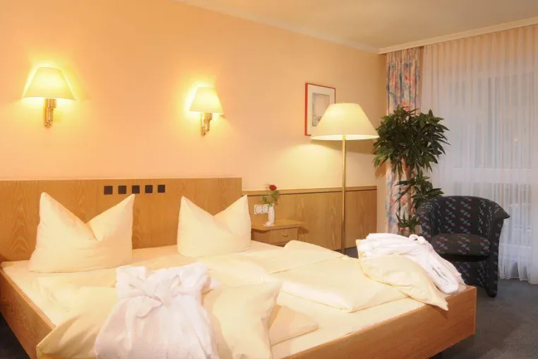 Bild: Sommerferien in der Eifel - Urlaub-Arrangements im Landhotel Kallbach