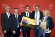 Auszeichnung von Wirtschaftsminister Lies entgegengenommen Bild: Auszeichnung von Wirtschaftsminister Lies entgegengenommen