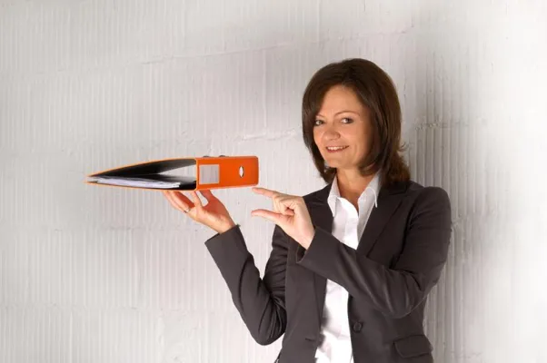 Bild: Schreibtisch-Chaos vergiftet Teamarbeit