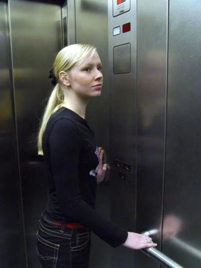 Moderne Notrufsysteme stellen eine Verbindung zu der 24 Stunden besetzten Einsatzstelle her