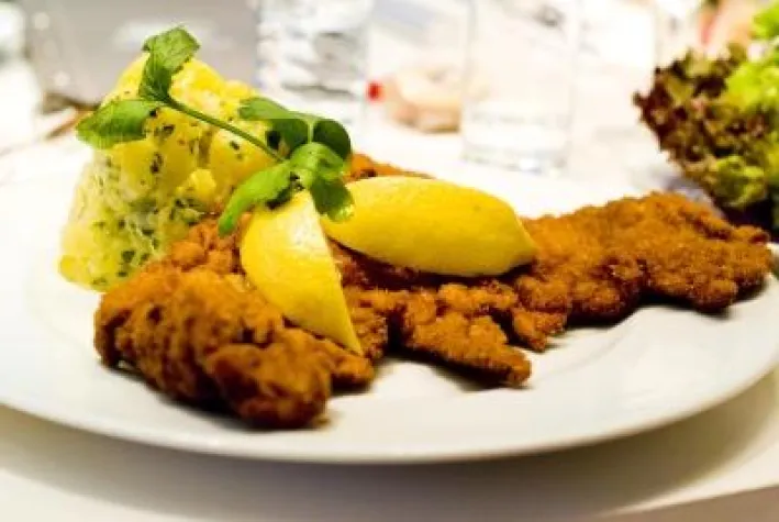 Bild: Genießerzeit.com - Restaurant-Hopping im Schneeweiß Berlin