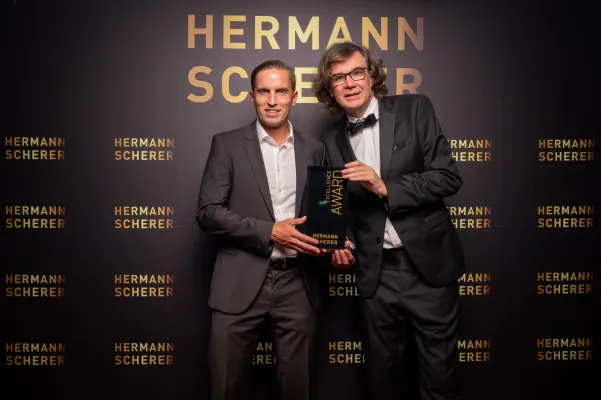 Bild: Matthias Nabegger überzeugt bei Internationalen Speaker Slam – New York wird nächste Bühne