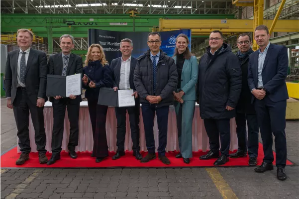Bild: Özdemir besucht Werft für Polarstern-Neubau 