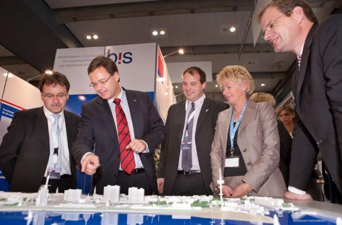 EXPANSION 2009 HAMBURG