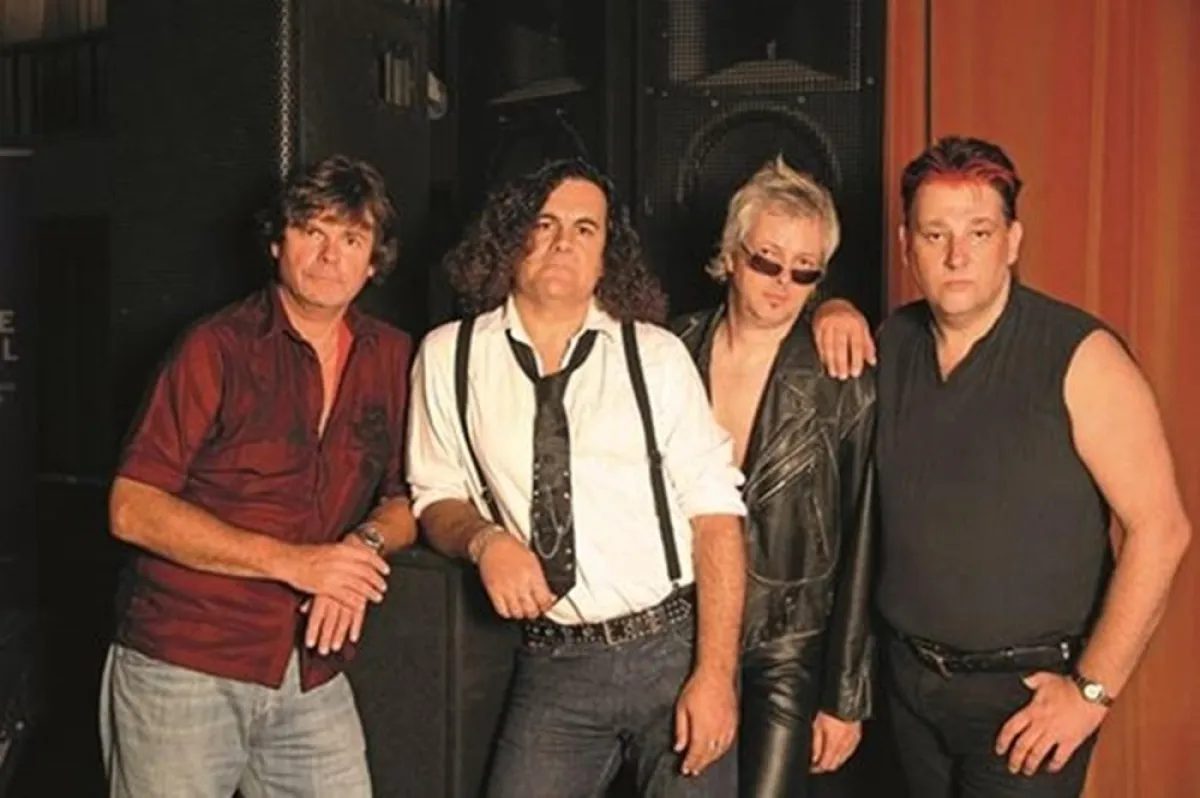 Stargast Hennigsdorfer Festmeile 2014: Die britische Band Bootleg Counterfeit Sweet.