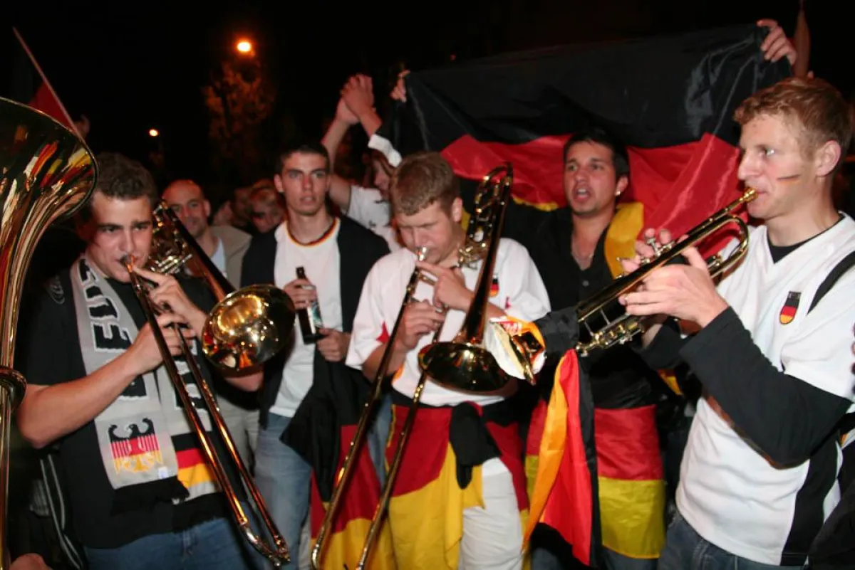 München feiert die EM 2008 Spiele auf der Leopoldstraße