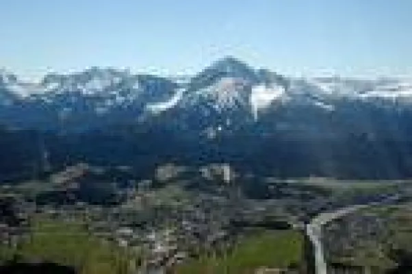 Bild: Heliflieger.com kooperiert 2012 mit BAROMETER München