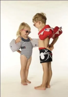 Bild: Schwimmflügel für Kinder als modisches Accessoire