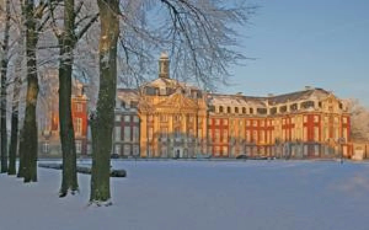 Rund 100 Vorstände, Pressesprecher, Journalisten und Wissenschaftler treffen sich zum Reputationsgipfel 2010 an der Universität Münster. (Foto: Uni Münster)