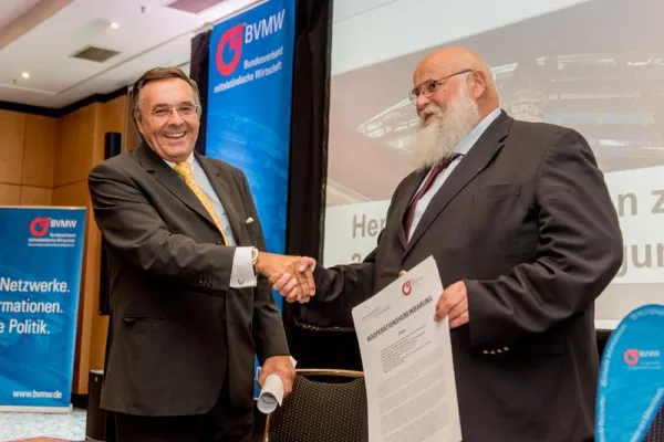 Bild: Mittelstand und Fachhochschulen fordern Deutsche Transfergemeinschaft und Forschungsförderung