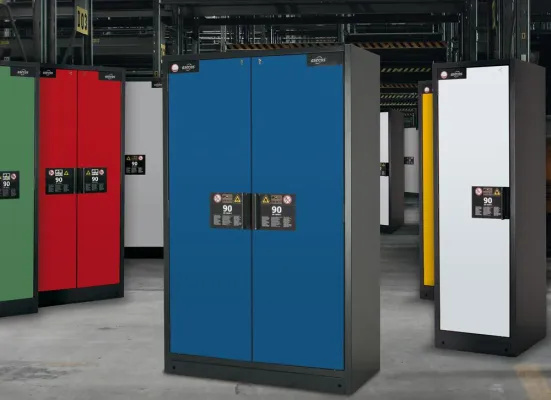 Bild: Neue innovative Gefahrstoffschränke