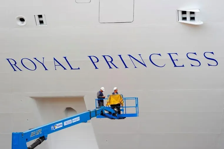 Bild: Außen nur noch mit Balkon: Die neue Royal Princess bricht mit Konventionen – Im Sommer 2014 ab Warnemünde