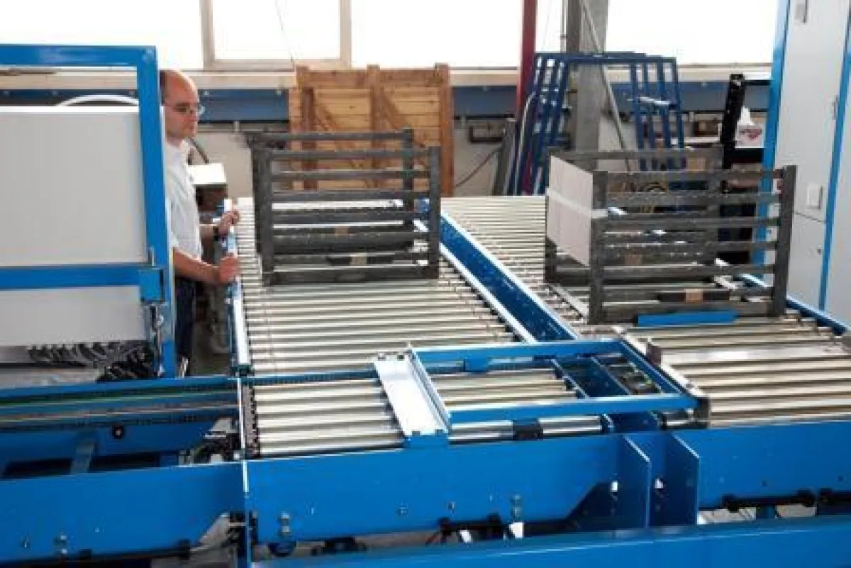 Foto. GLA-WEL; Beschickungsanlage