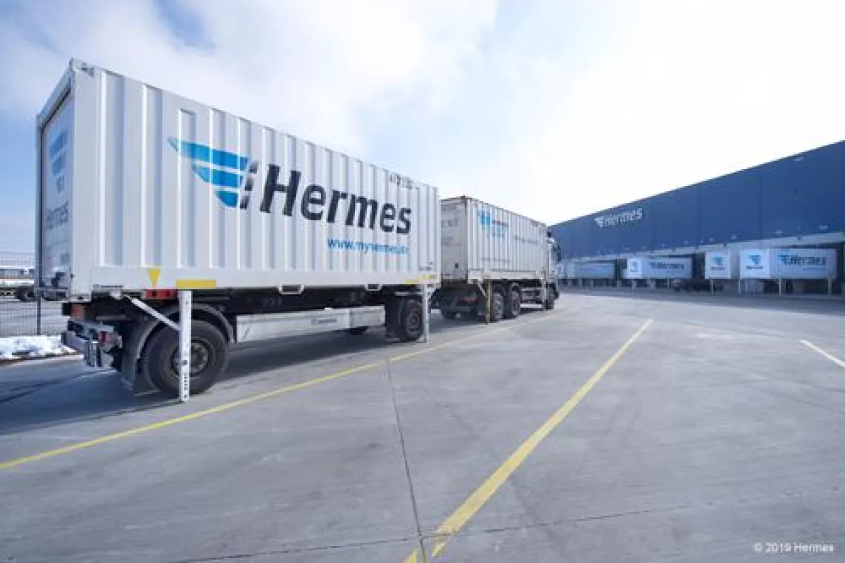 Wechselaufbaubrücken am Hermes Logistik-Center Graben bei Augsburg.