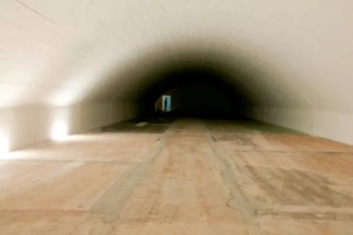 Bild: Rechenzentrum tief in den Schweizer Bergen als "Extremster Standort eines Rechenzentrums" nominiert.