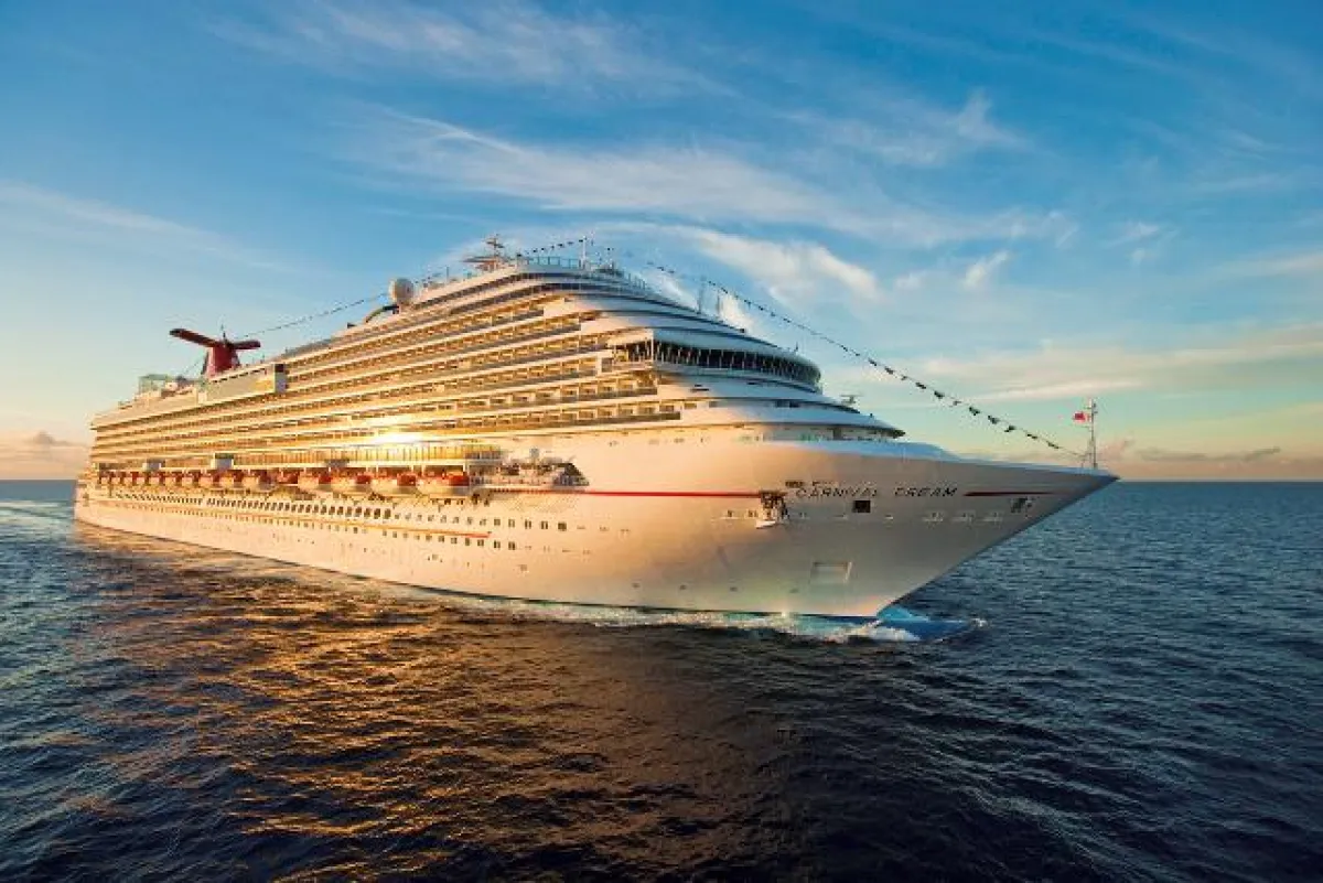 Die Carnival Dream eröffnet den Reigen der