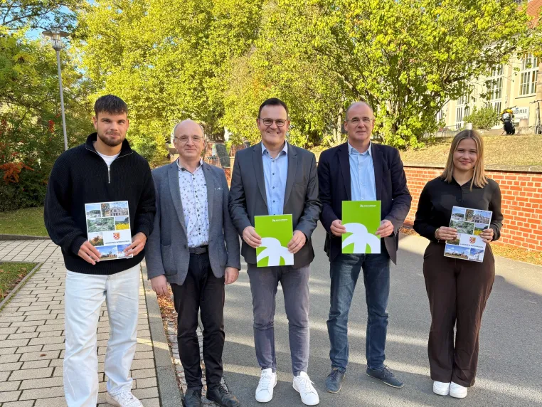 Verwaltungsnachwuchs aus der Region: Landratsamt und Hochschule Nordhausen schließen Kooperationsvertrag Bild: Verwaltungsnachwuchs aus der Region: Landratsamt und Hochschule Nordhausen schließen Kooperationsvertrag