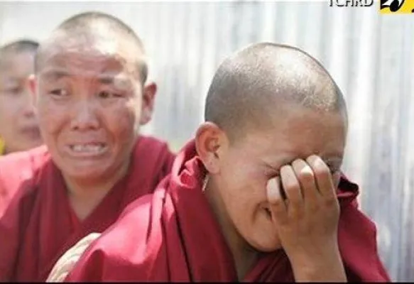 Bild: Mönche in Tsawa Pashoe gefoltert, weil sie die Rückkehr des Dalai Lama forderten