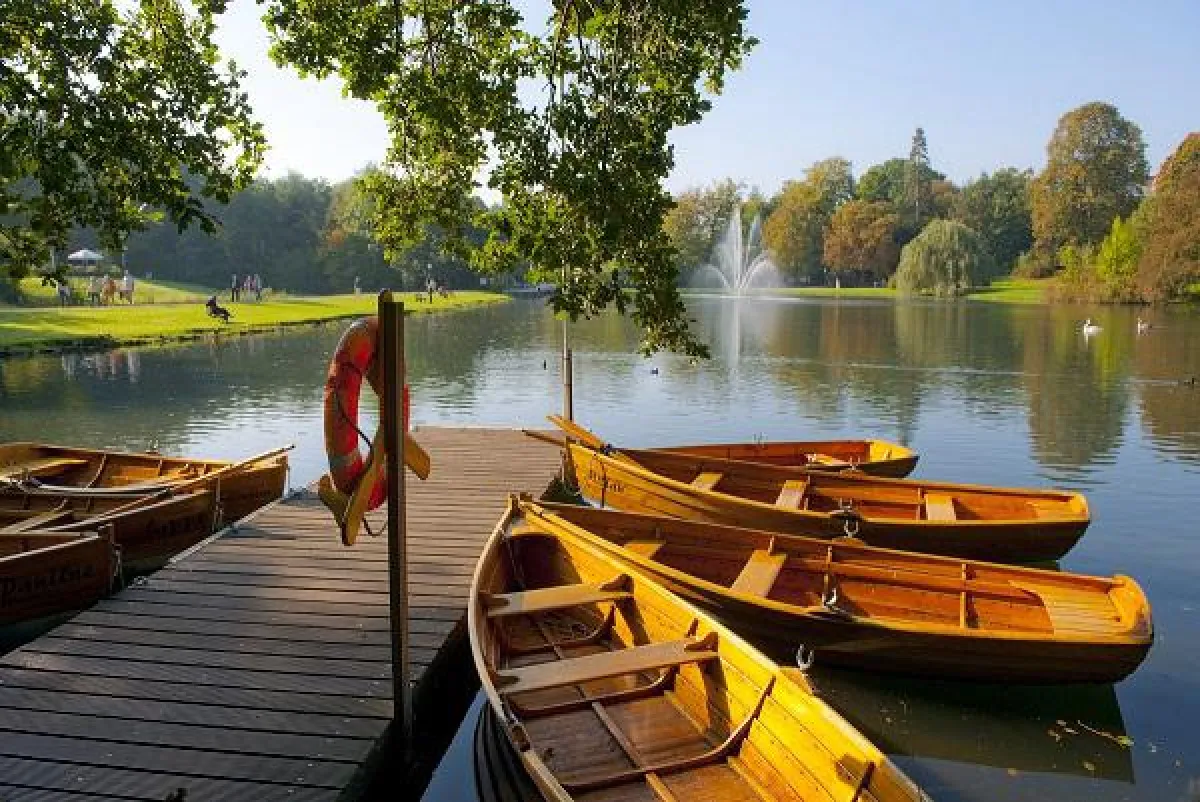 Kurpark mit See. Bildquelle: Bad Salzuflen GmbH